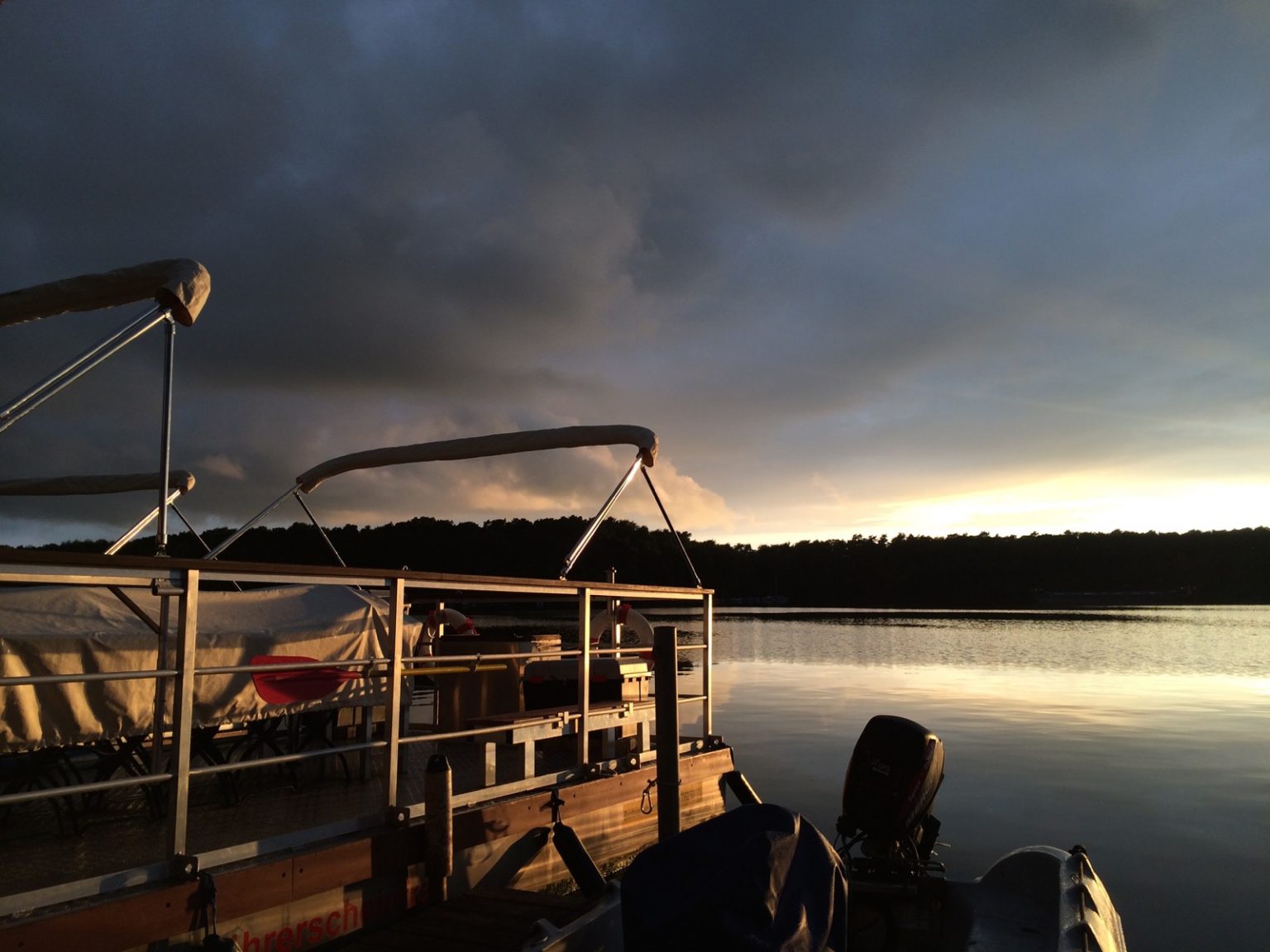 Floßboot-Safari 3, bis 24 Pers. - (Blaue Stunde)